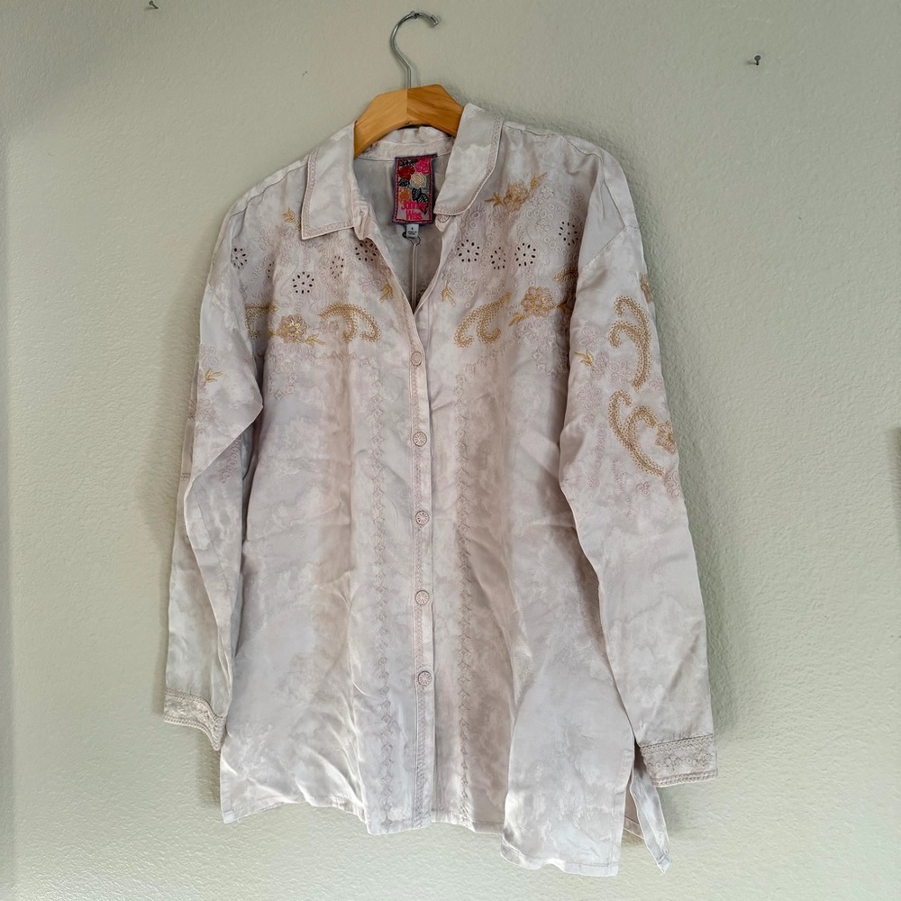 Johnny Was Audrey Collared Shirt Eunice Embroidery Ecru Beige Size Small NWT